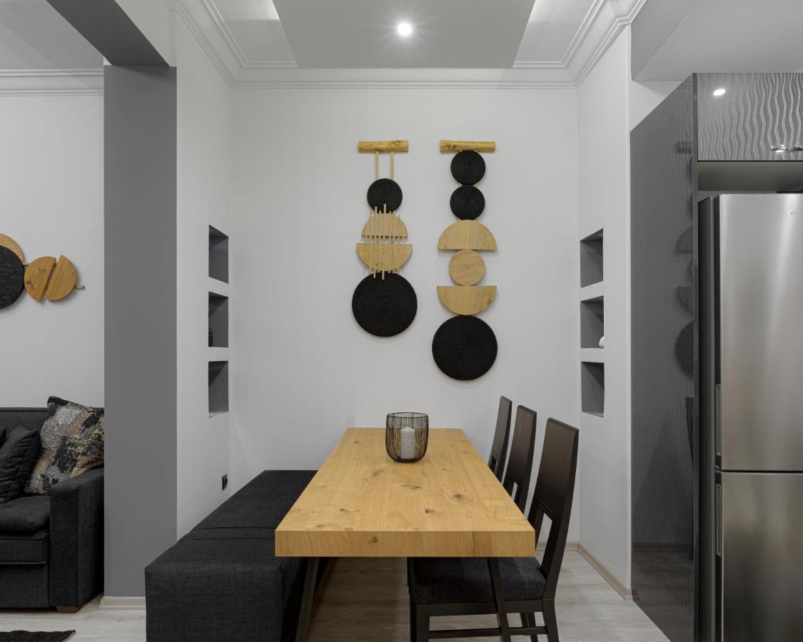 Acropolis Deluxe Apartment Athene Buitenkant foto